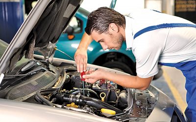 Обслуговування та ремонт автомобілів і двигунів